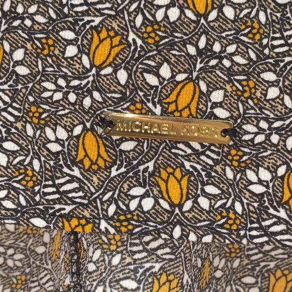 Michael Kors Women’s Floral Blouse Size S | Long Sleeve Lightweight Top - Picture 7 of 9